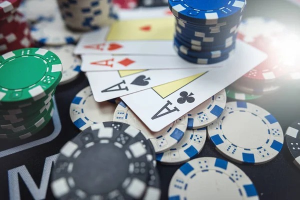 2playergame মোবাইল অ্যাপ ইন্টারফেস — লাইভ টেবিল নির্বাচন